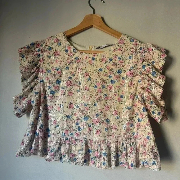 Zara Sequin Crop Ruffled Floral Top Ref 2488/009 Blogger’s favorite Size M - Picture 2 of 5